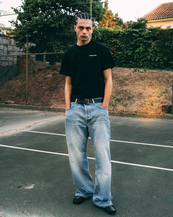 BASIC BLACK SLIM TEE